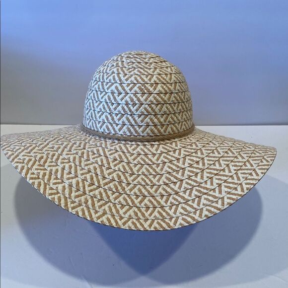 Scala Tan and White Patterned Hat - Picture 2 of 7